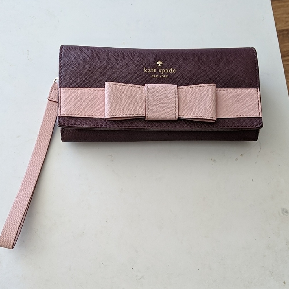 Kate spade wristlet